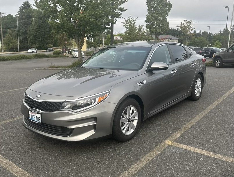 Kia Optima LX (Gray)